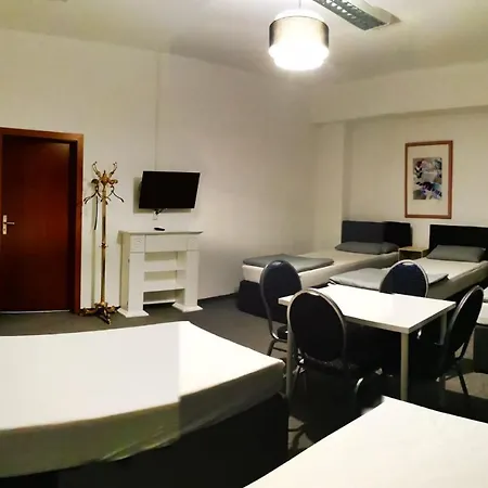 Hotell - A2 Rothensee / *