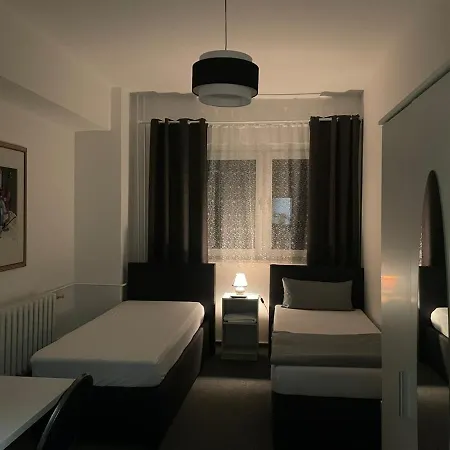 - A2 Rothensee / * Magdeburg