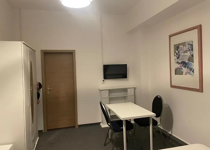 - A2 Rothensee / Hotel *